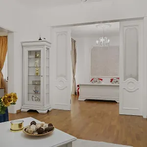 Sweet Luxury Three City Center Universitate Apartment