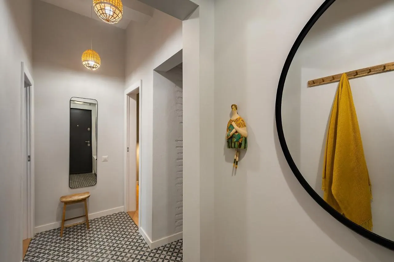 Bohemian Apartment In Old Town - Self Check-In Bucharest