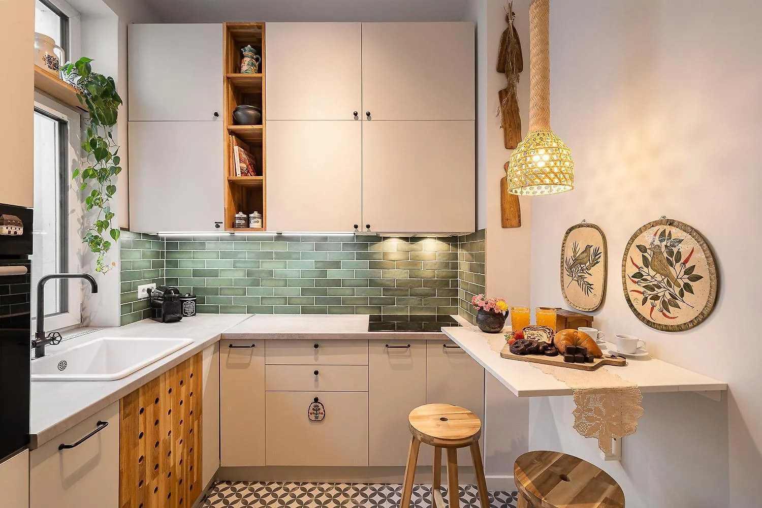 Bohemian Apartment In Old Town - Self Check-In Bucharest